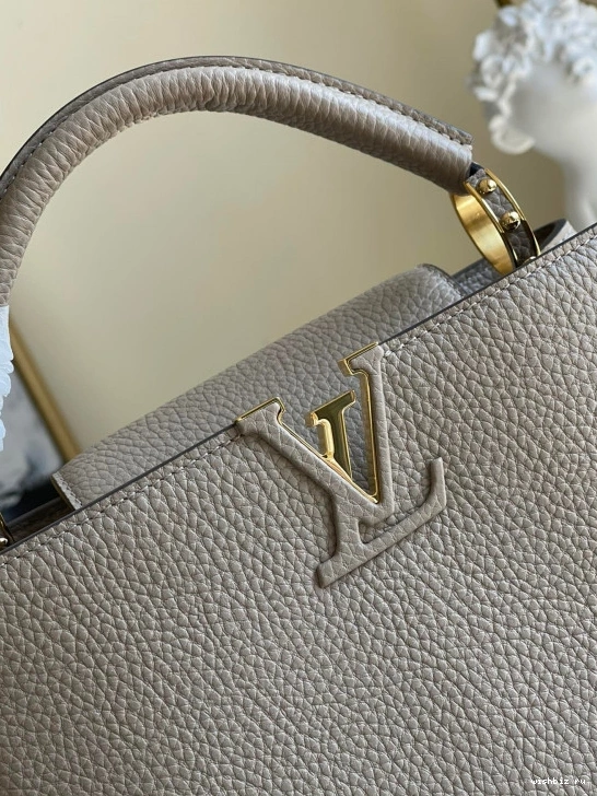 WIS BB LOUIS CAPUCINES VUITTON 0123